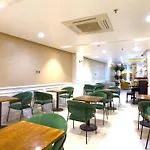 Sazi Resin Hotel Bui Thi Xuan